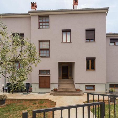 Es Residence 로비니 외부 사진