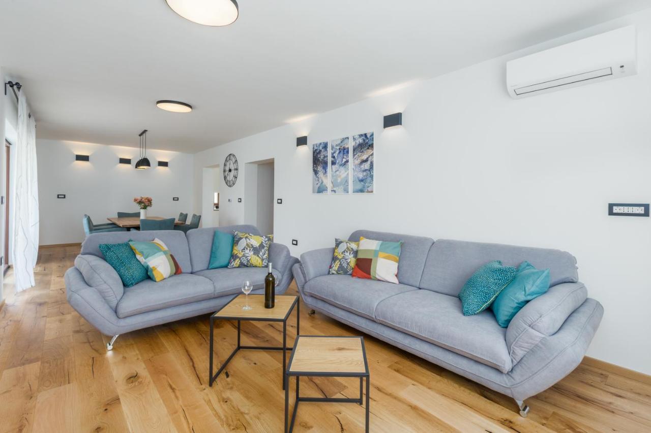 Es Residence 로비니 외부 사진
